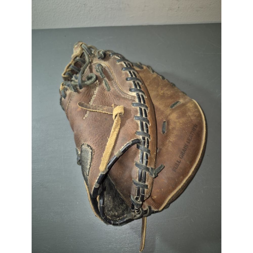 MacGregor MCCM200X Baseball Catchers Glove Mitt Full Grain Leather RHT 33" - Picture 1 of 8